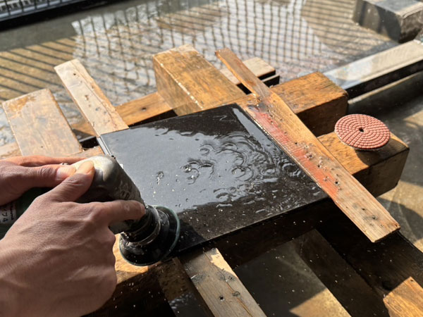 石材加工　研磨